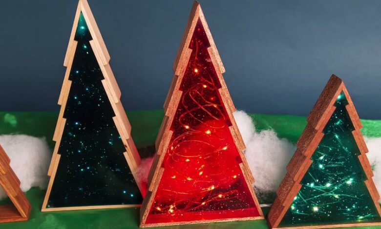 Christmas tree from epoxy resin and scraps of wood