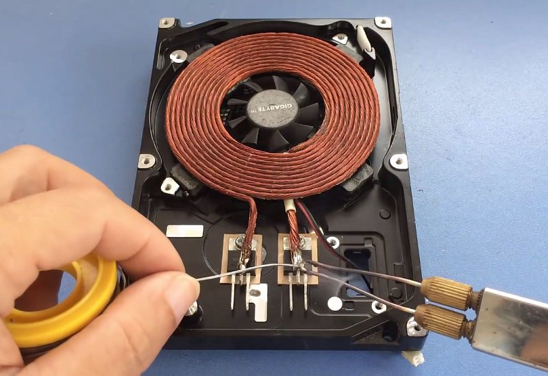 Mini induction stove from hard drive